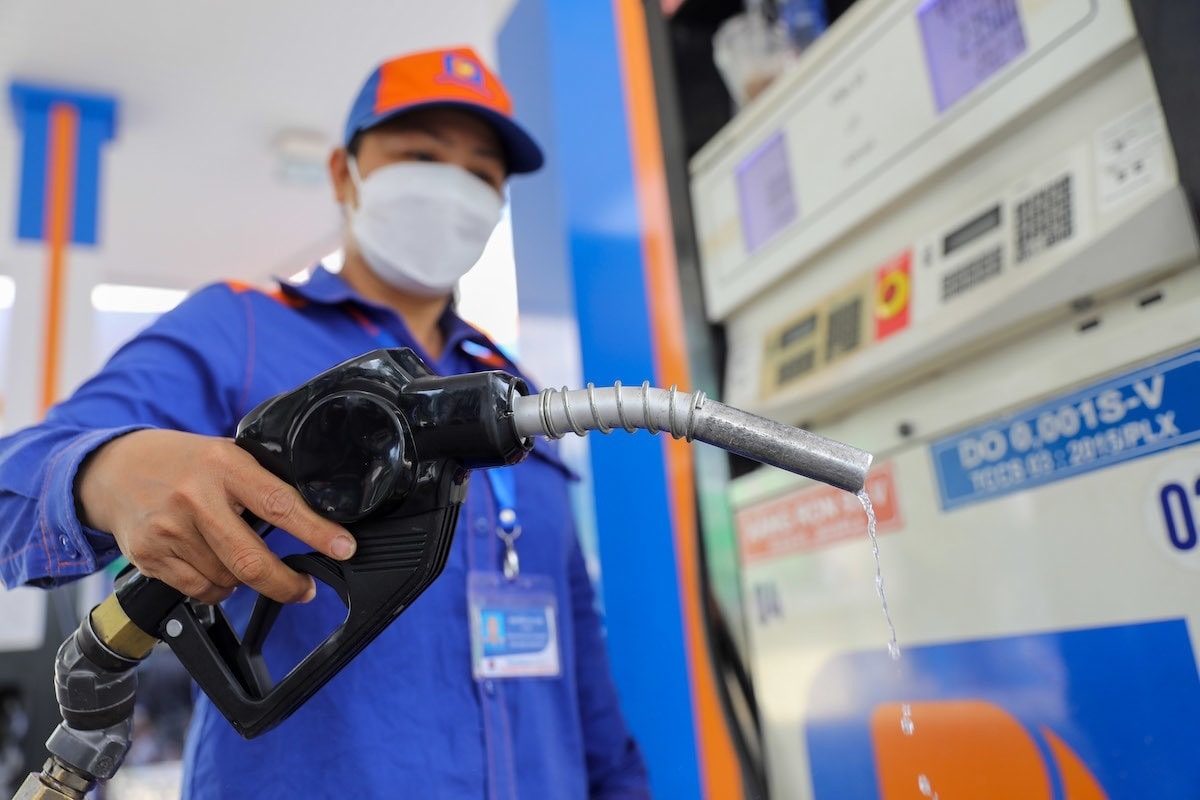 Giá xăng dầu hôm nay 24/5/2025: Giá dầu phục hồi lấy lại đà tăng