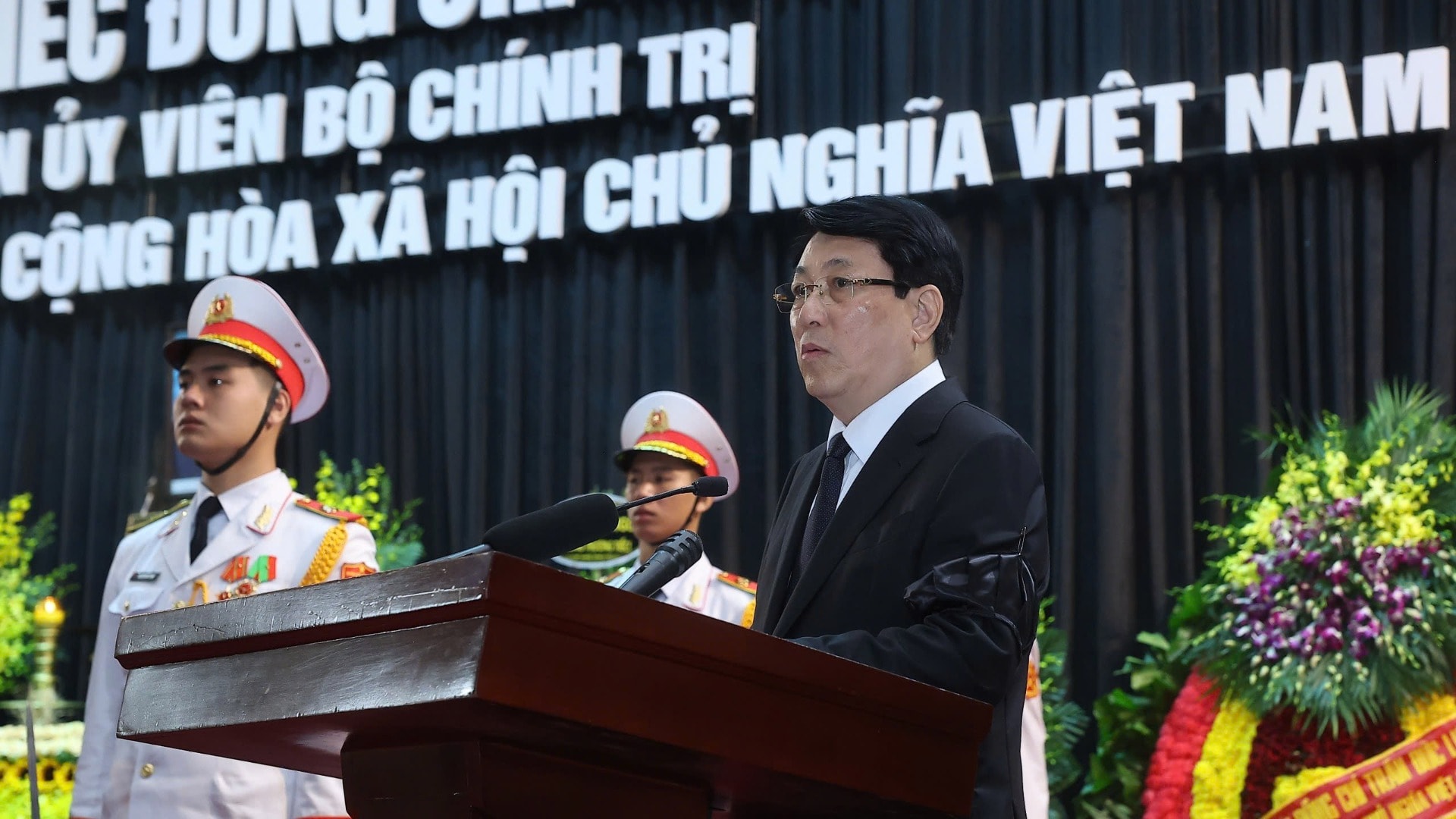 chu-tich-nuoc-3846-396-4178-5056.jpg