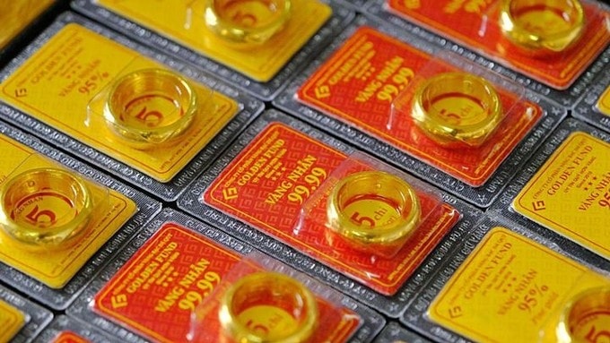 Giá vàng hôm nay 27/5/2025: Giá vàng trong nước và thế giới cùng giảm, người dân tiếc vì hết tiền mua