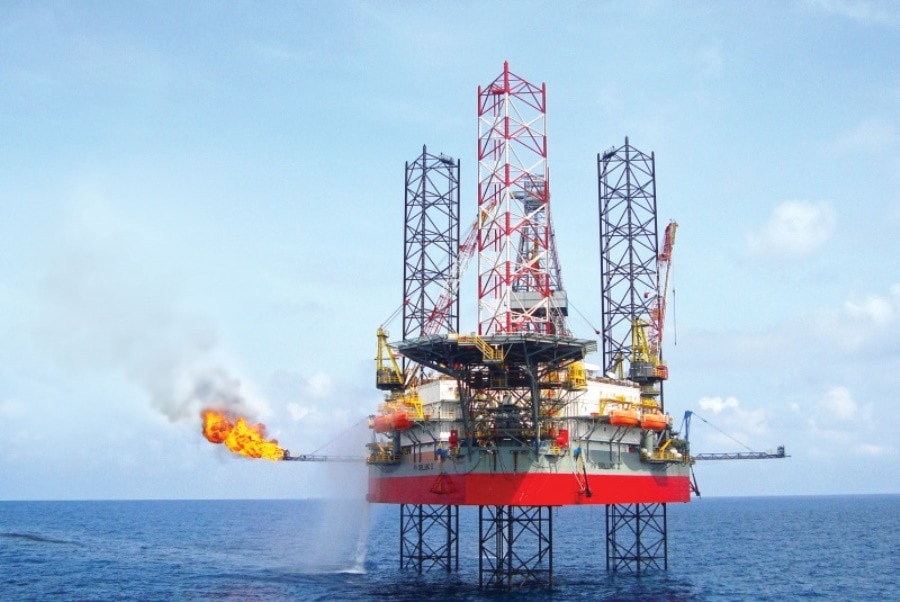 Giá xăng dầu hôm nay 1/6/2025: Dầu thế giới mất giá trước tín hiệu bơm thêm từ OPEC+