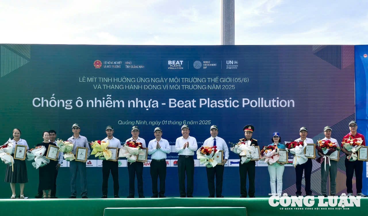 anh-7-mit-tinh-ky-niem-ngay-moi-truong-the-gioi.jpg