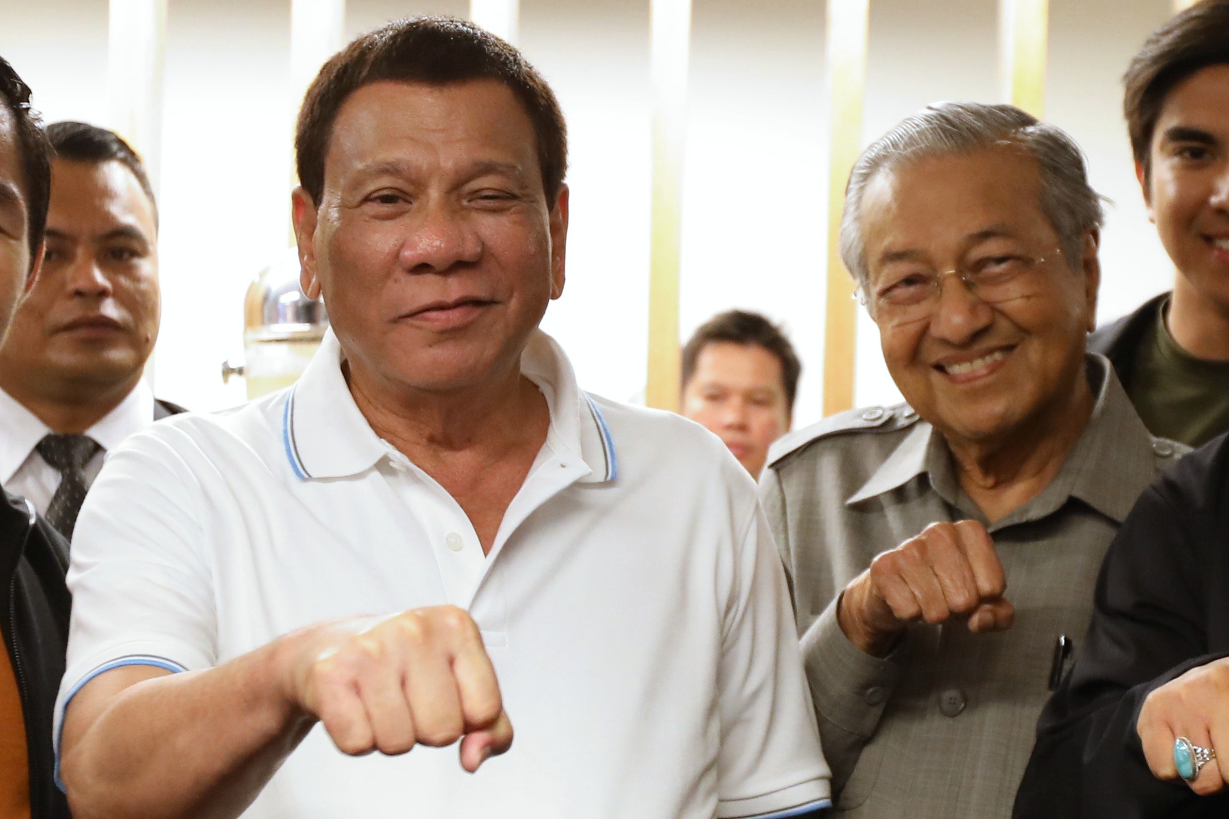 rodrigo_duterte_and_mahathir_mohamad_-pacquiao_vs_matthysse-.jpg