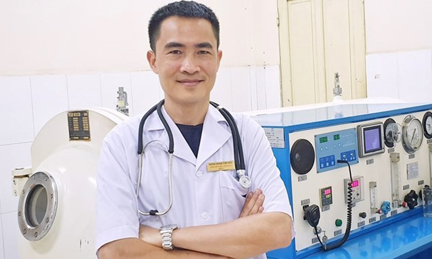 Bác sĩ Nguyễn Huy Hoàng, Trung tâm oxy cao áp Việt – Nga, Bộ Quốc Phòng.