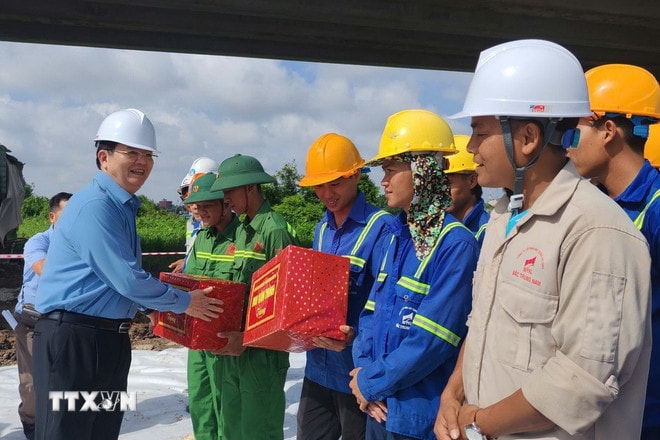 pho-thu-tuong-cau-binh-goi-3.jpg