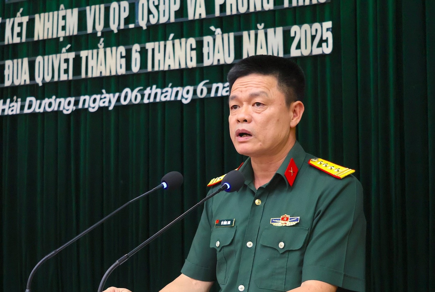 vu-hong-anh.jpg