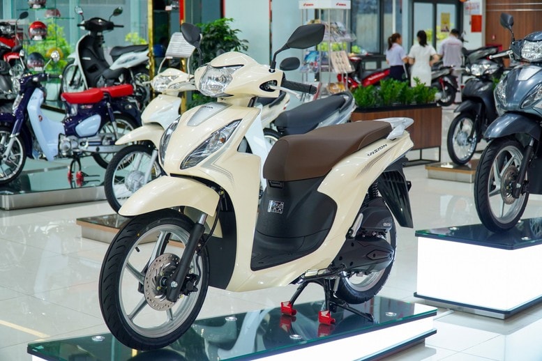 honda-vision-giam-gia-320231225140420202409120900460509400-17490888715531499231963.jpg