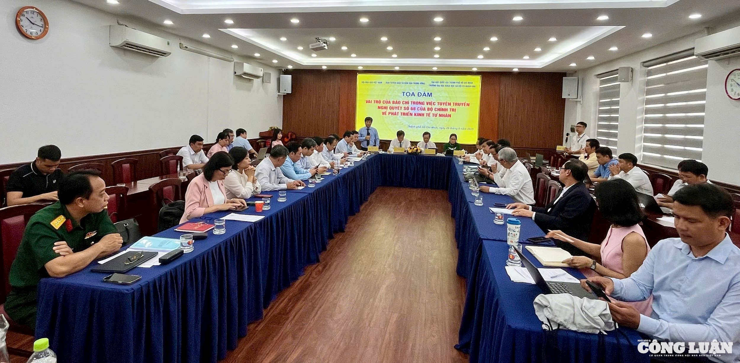 Toàn cảnh buổi tọa đàm 