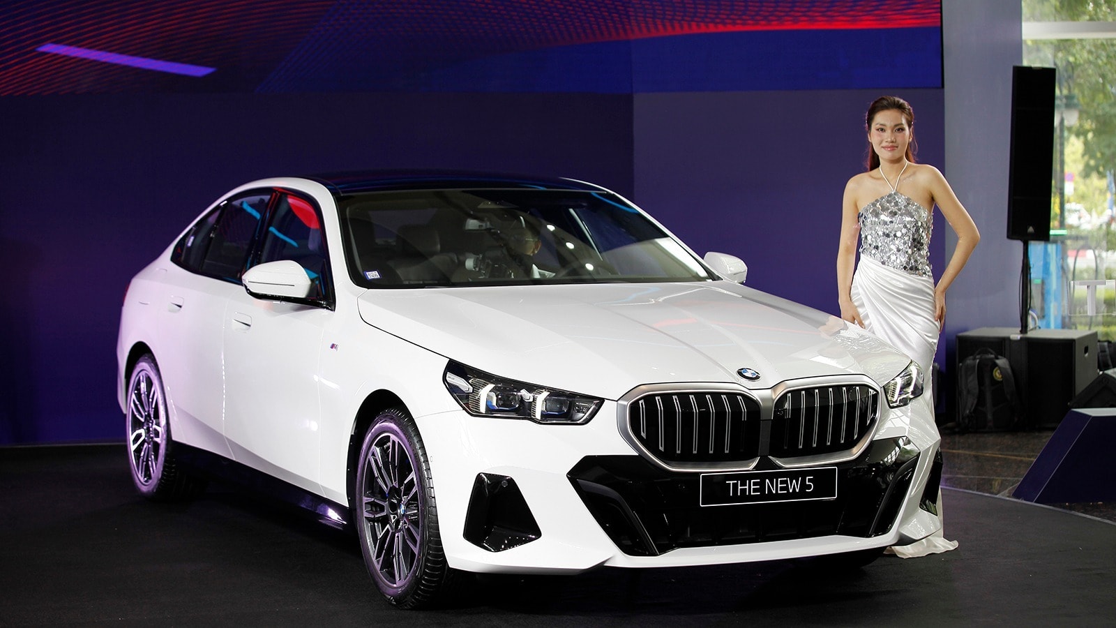 BMW 5 Series thế hệ thứ 8 có giá bán lẻ cao nhất 3,1 tỷ đồng.