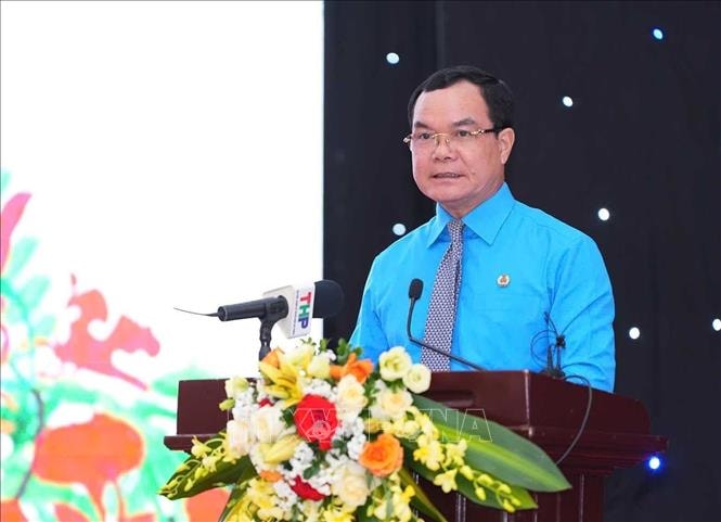 nguyen-dinh-khang.jpg
