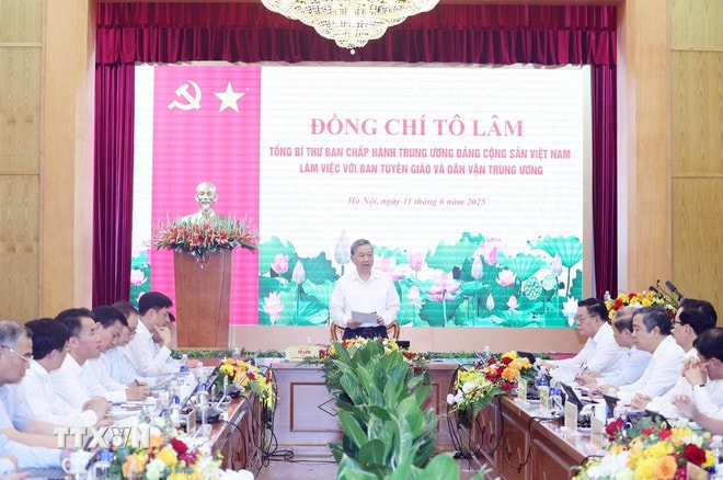 Tổng Bí thư Tô Lâm phát biểu chỉ đạo. (Ảnh: Thống Nhất/TTXVN) ttxvn-tong-bi-thu-ban-tuyen-giao-7.jpg