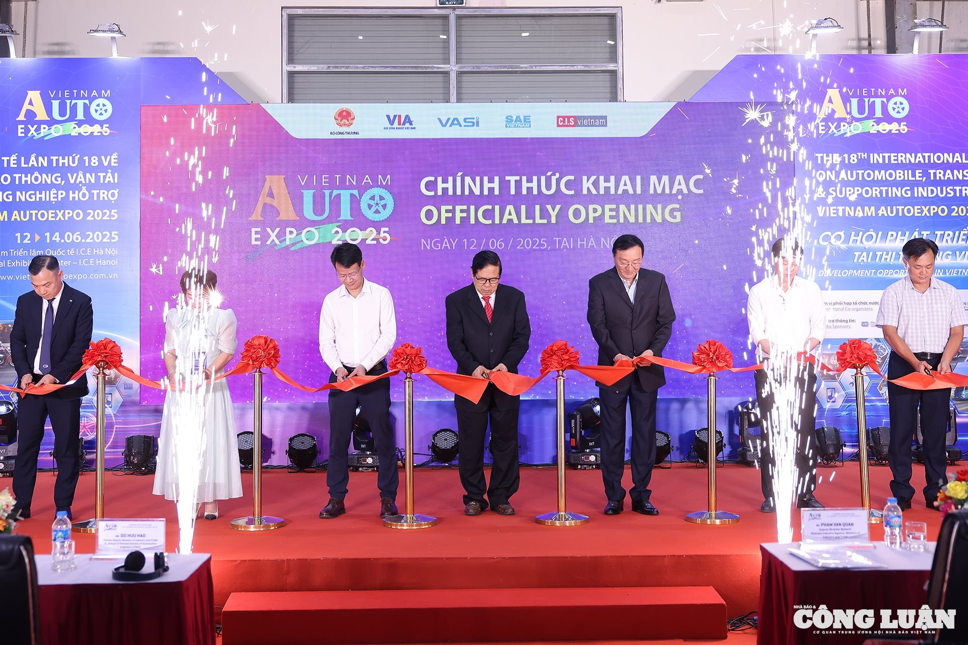 Lễ khai mạc triển lãm Vietnam AutoExpo 2025.