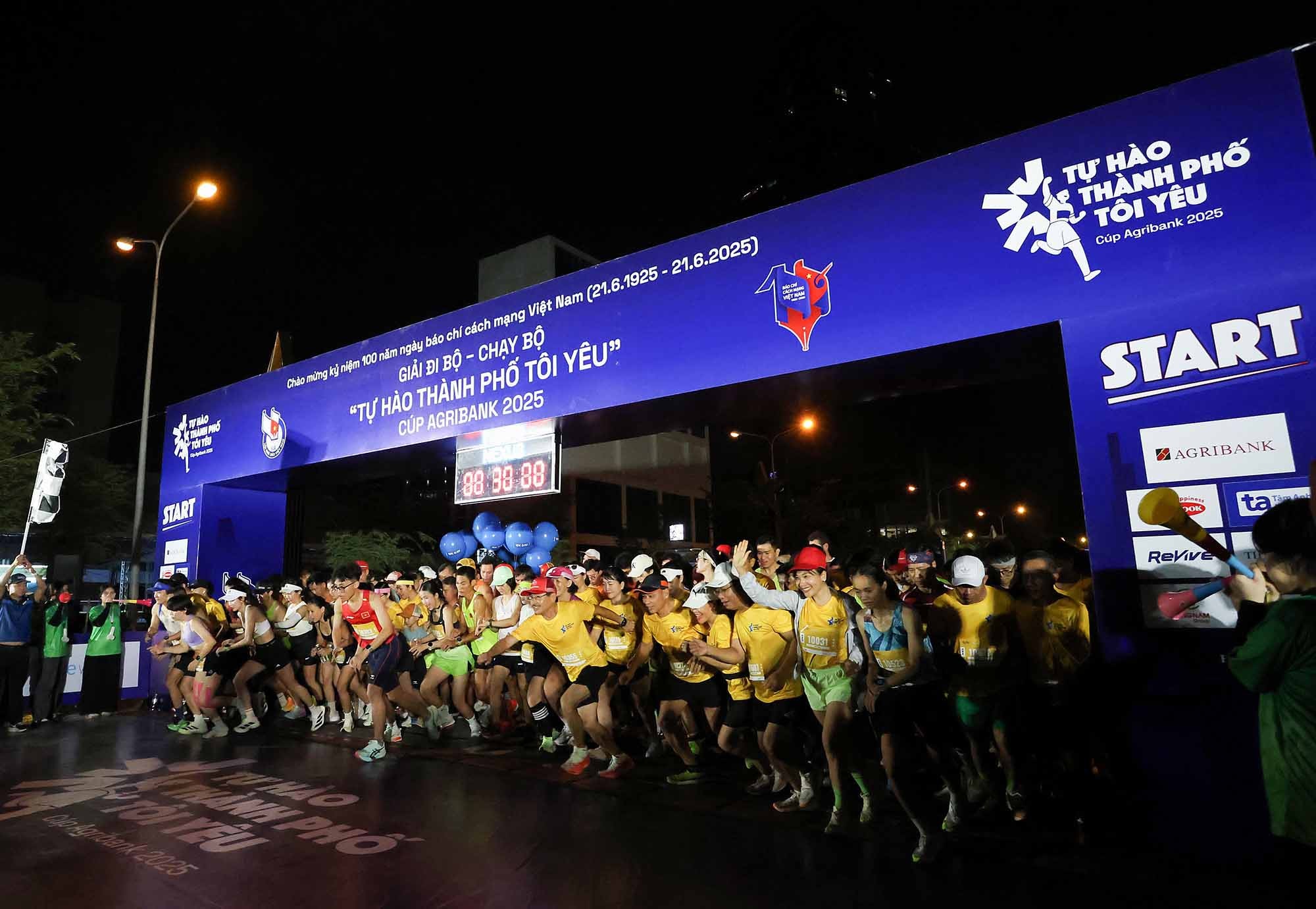 t_hao_thanh_ph_toi_yeu_c_ly_10km.jpg