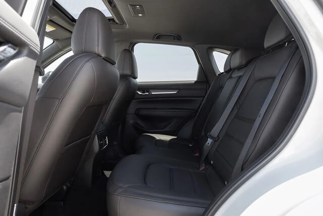 Mazda-CX5-2025-khoang-hanh-khach