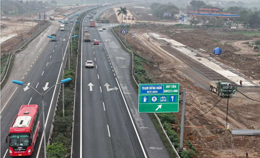 trạm dừng nghỉ cao tốc