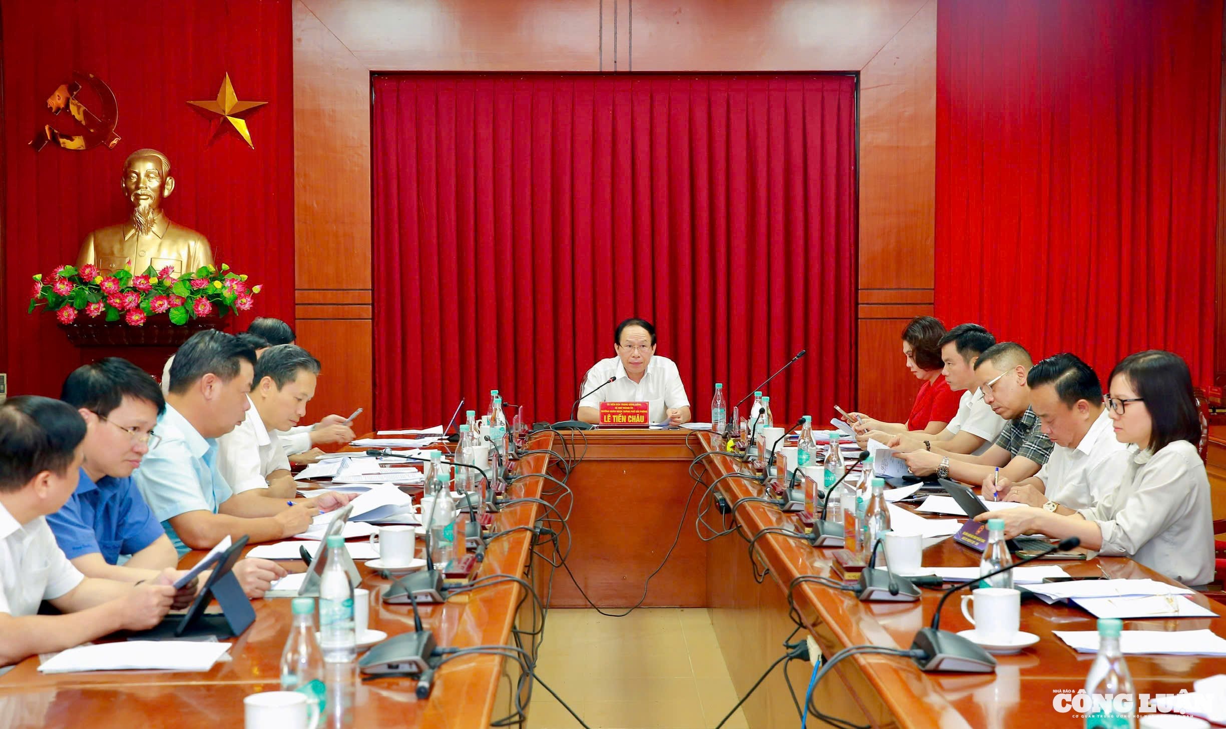 1 tham nhũng