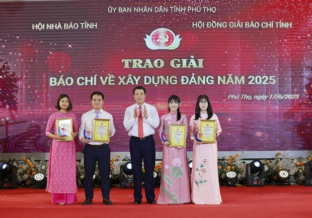 146d2230238t1022l4-b0a3093.jpg