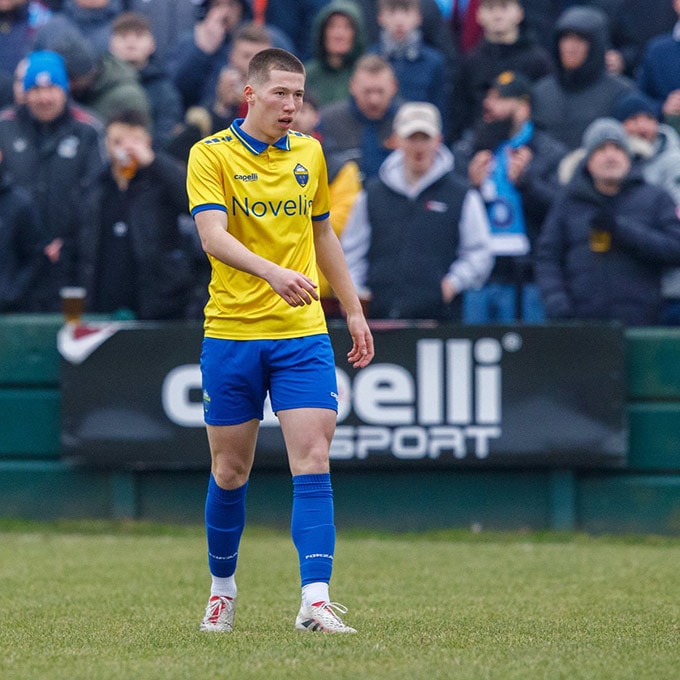 Lee Williams được nằm trong danh sách tìm hiểu của LĐBĐ Việt Nam và ĐTQG - Ảnh: Warrington Town FC