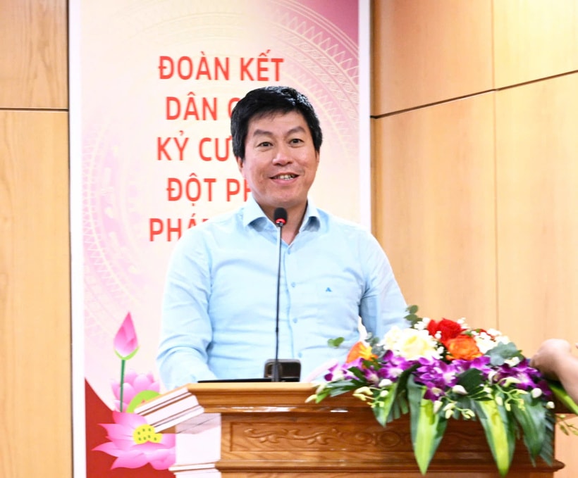 ong-chu-thang-trung-17233952.jpg