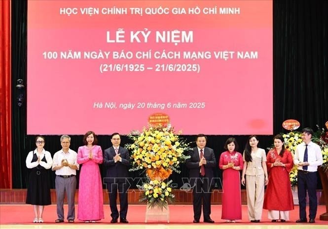 hoc-vien-2.jpg