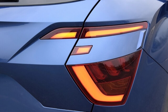 den-hau-xe-hyundai-creta-2025