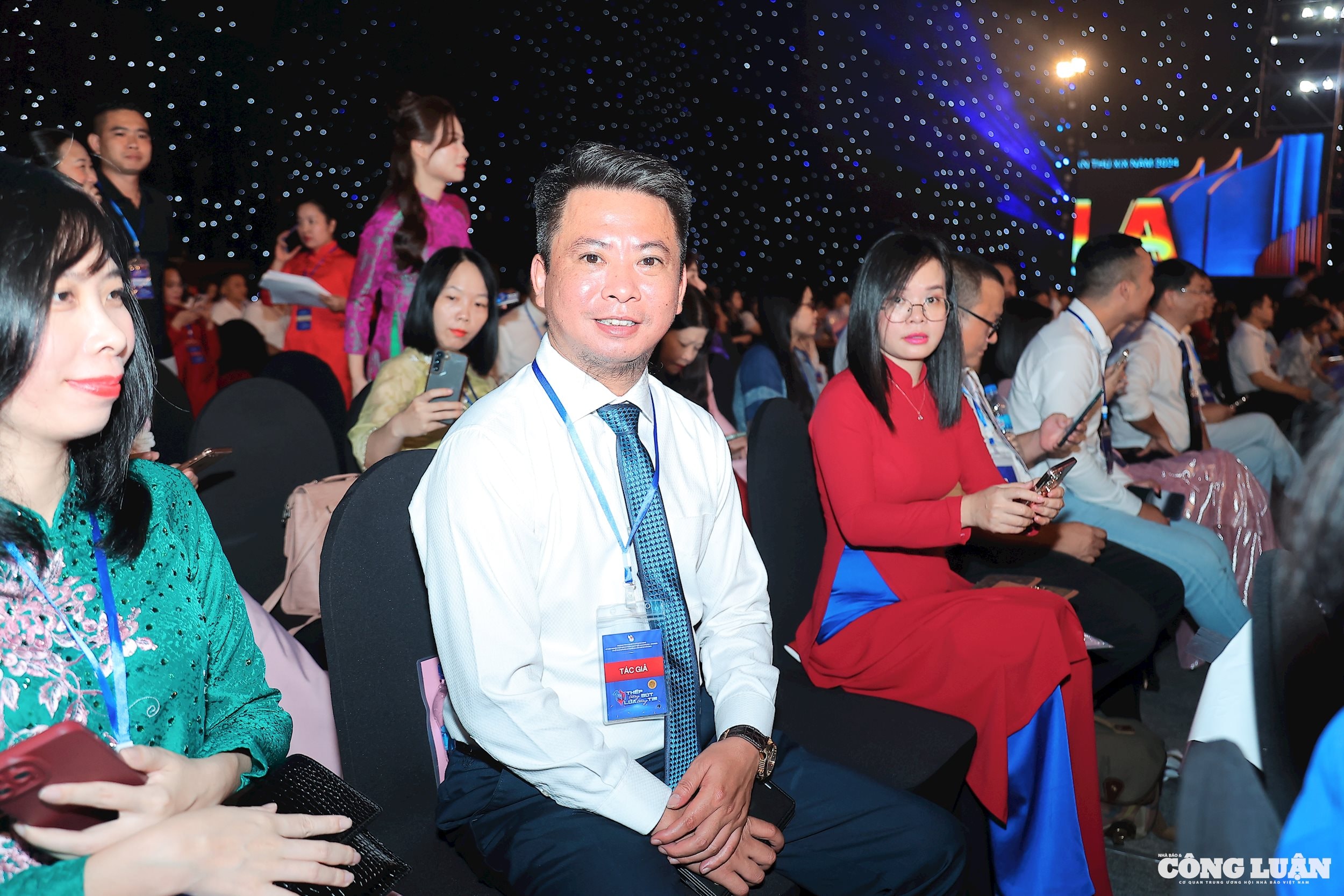 Nhà báo Nguyễn Thắng của Thông tấn xã Việt Nam (TTXVN) năm nay đoạt giải C với tác phẩm “Hà Nội - bản hùng ca người anh hùng trở về”.