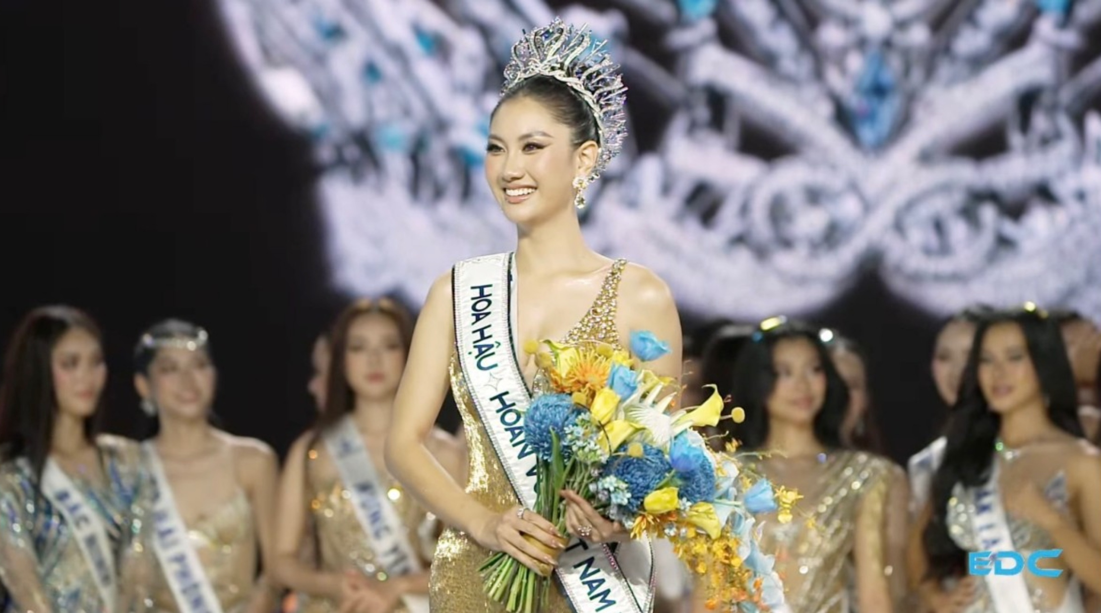 Ảnh màn hình 2025-06-22 lúc 00.40.58