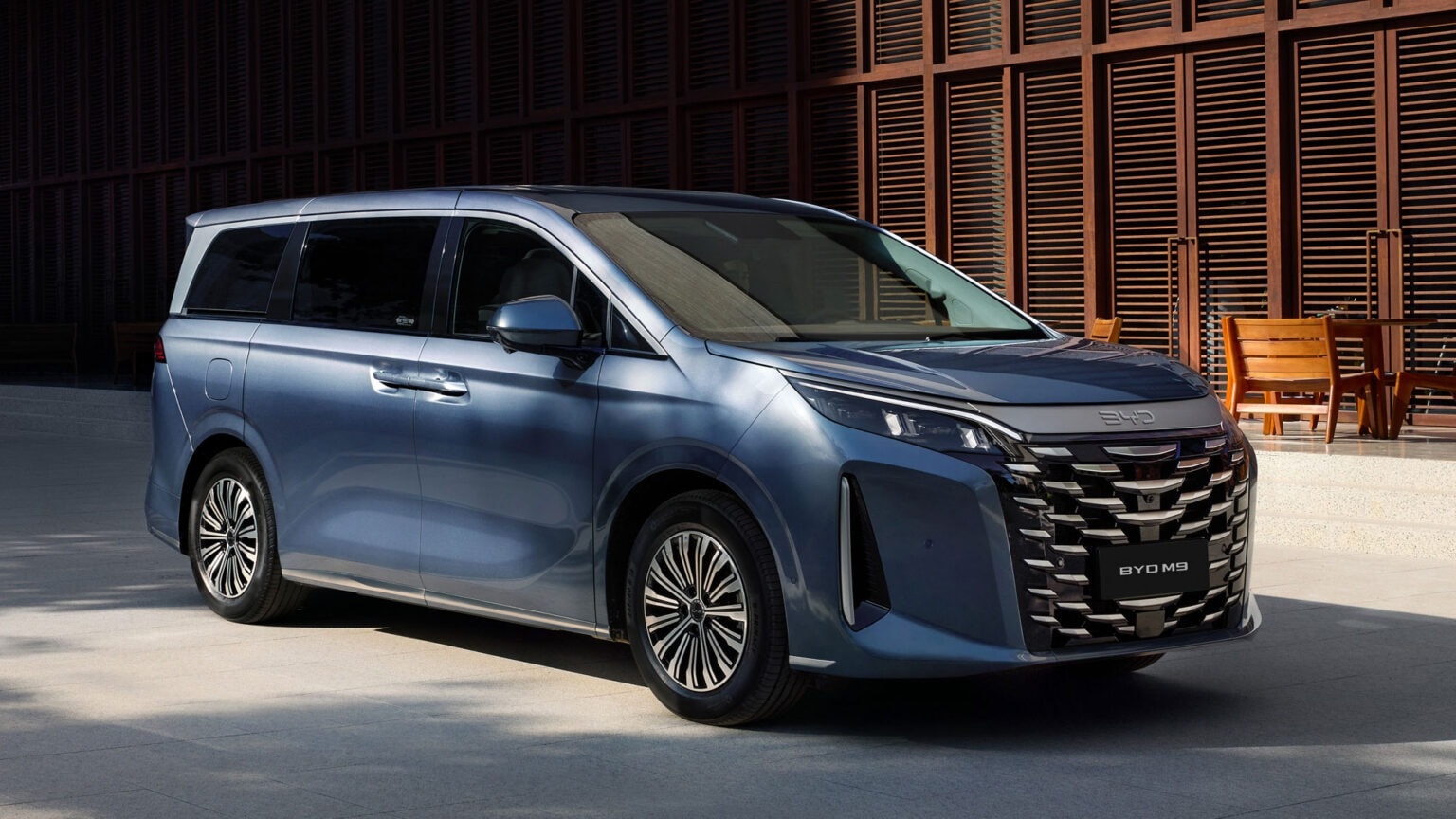 Ngoại thất BYD M9 - Ảnh: CNC