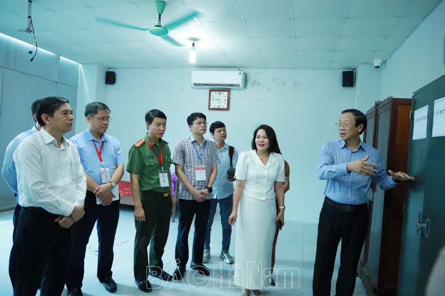 Hà Nam- kiểm tra công tác thi