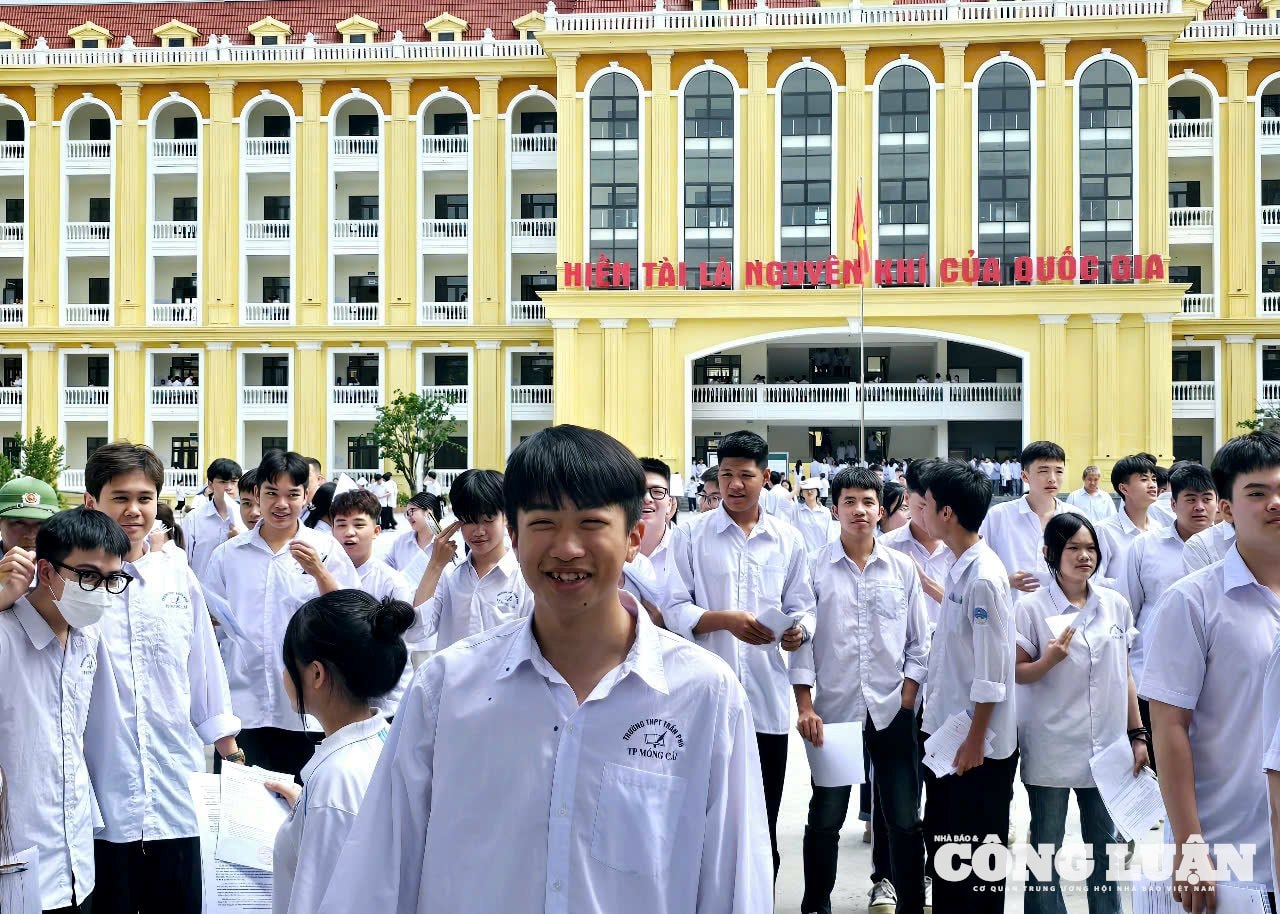 anh-7-diem-thi-truong-tran-phu-mong-.jpg
