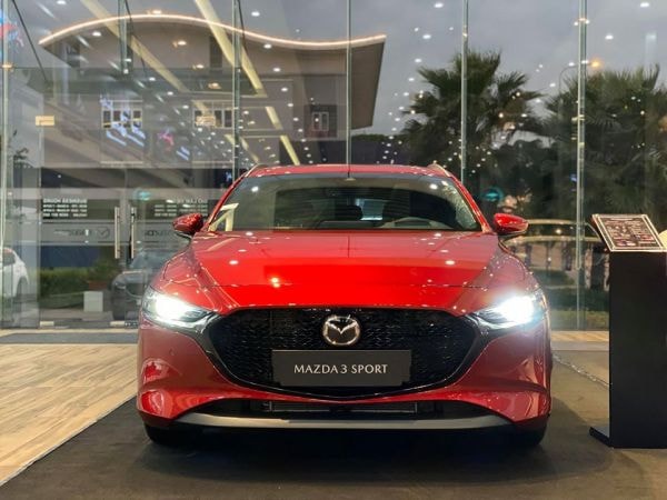 Mazda 3 Sport 2025: Giá lăn bánh, Hình ảnh, Thông số & Trả góp