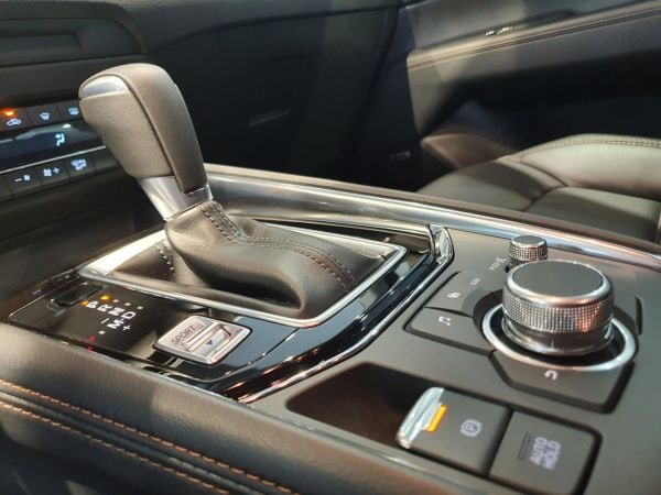 Mazda 3 Sedan 2025: Giá lăn bánh, Hình ảnh, Thông số & Trả góp