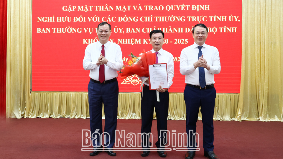 Nghỉ hưu