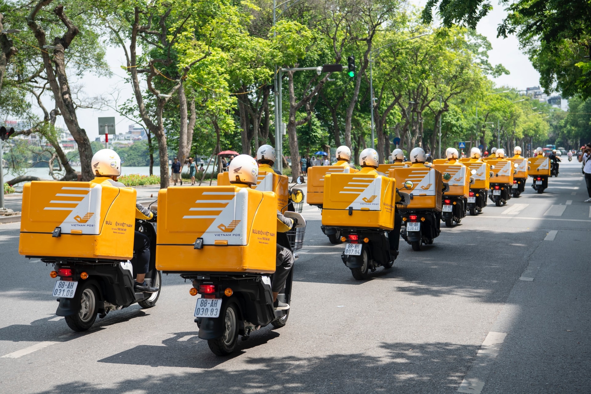 Bưu điện Việt Nam hiện đang là một trong những đối tác chiến lược của HVN trong lộ trình chuyển đổi phương tiện giao hàng thân thiện với môi trường.