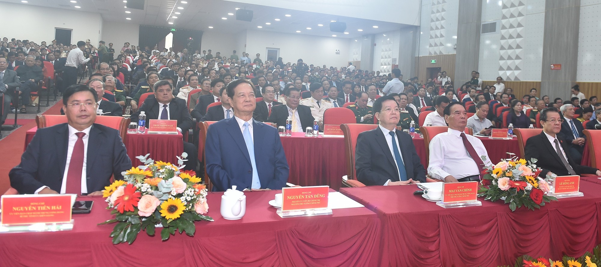 anh-1-pttg-va-cac-dai-bieu-1-1751256746547955795909.jpeg