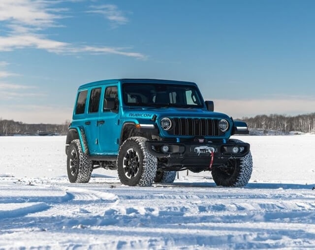 Giá xe Jeep Wrangler 2025 mới nhất