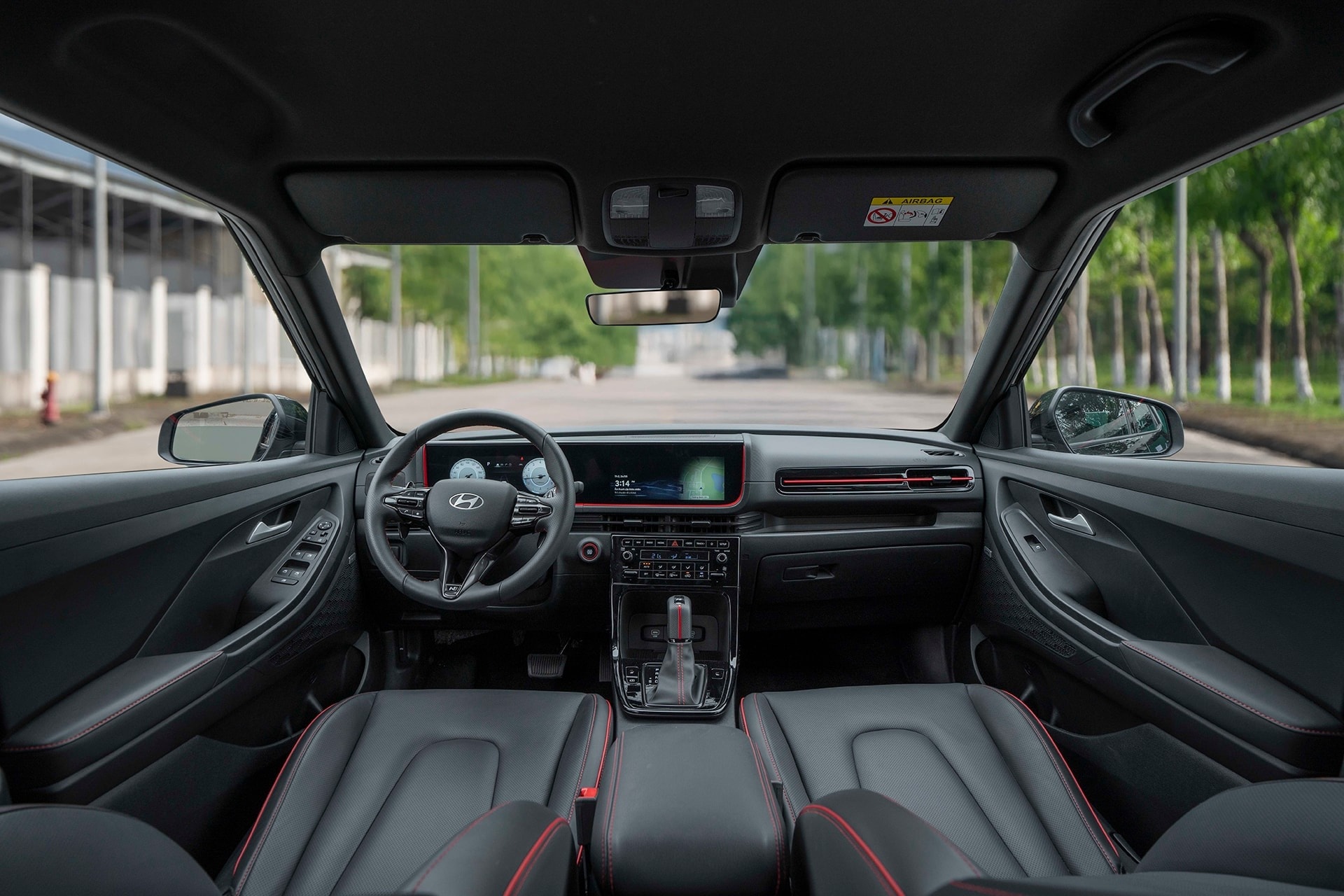 Hyundai Creta 2025 được nâng cấp thiết kế ngoại thất và bổ sung tính năng.
