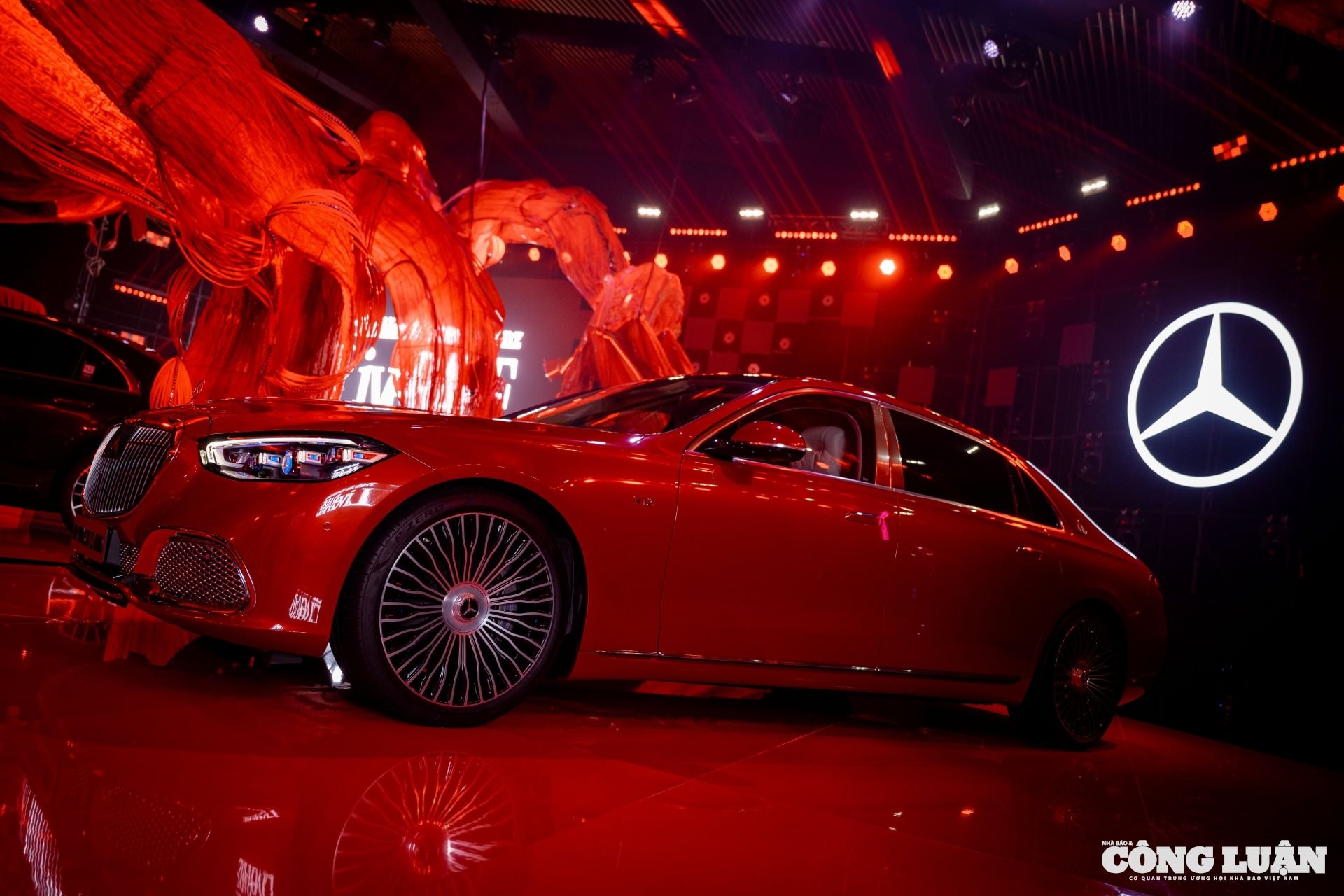 Mẫu sedan siêu sang Mercedes-Maybach S 680 4Matic.