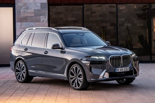 BMW-X7-ngoai-that