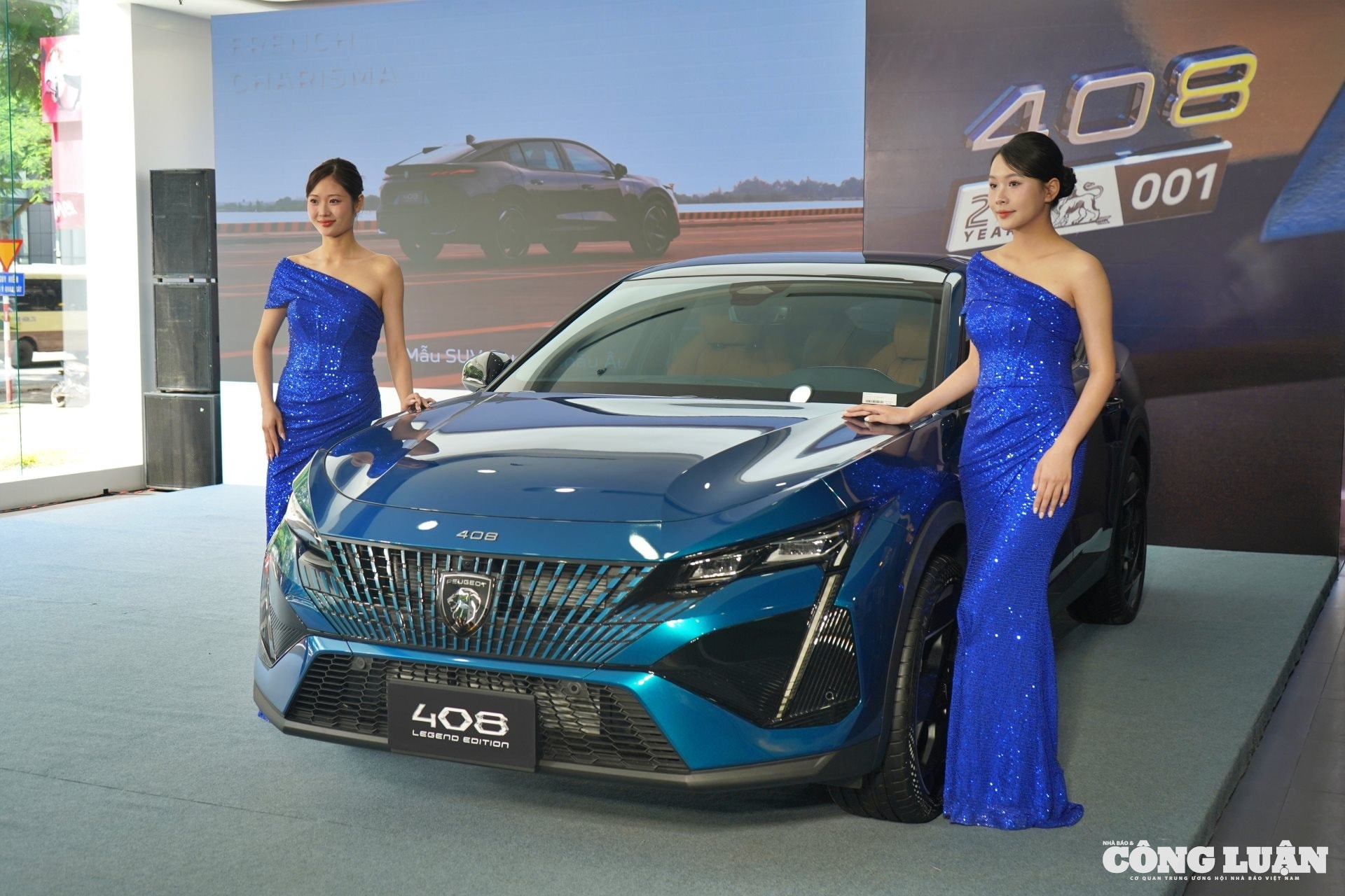 Peugeot 408 Legend Edition được phân phối với 3 phiên bản, giá bán từ 1,039 tỷ đồng.
