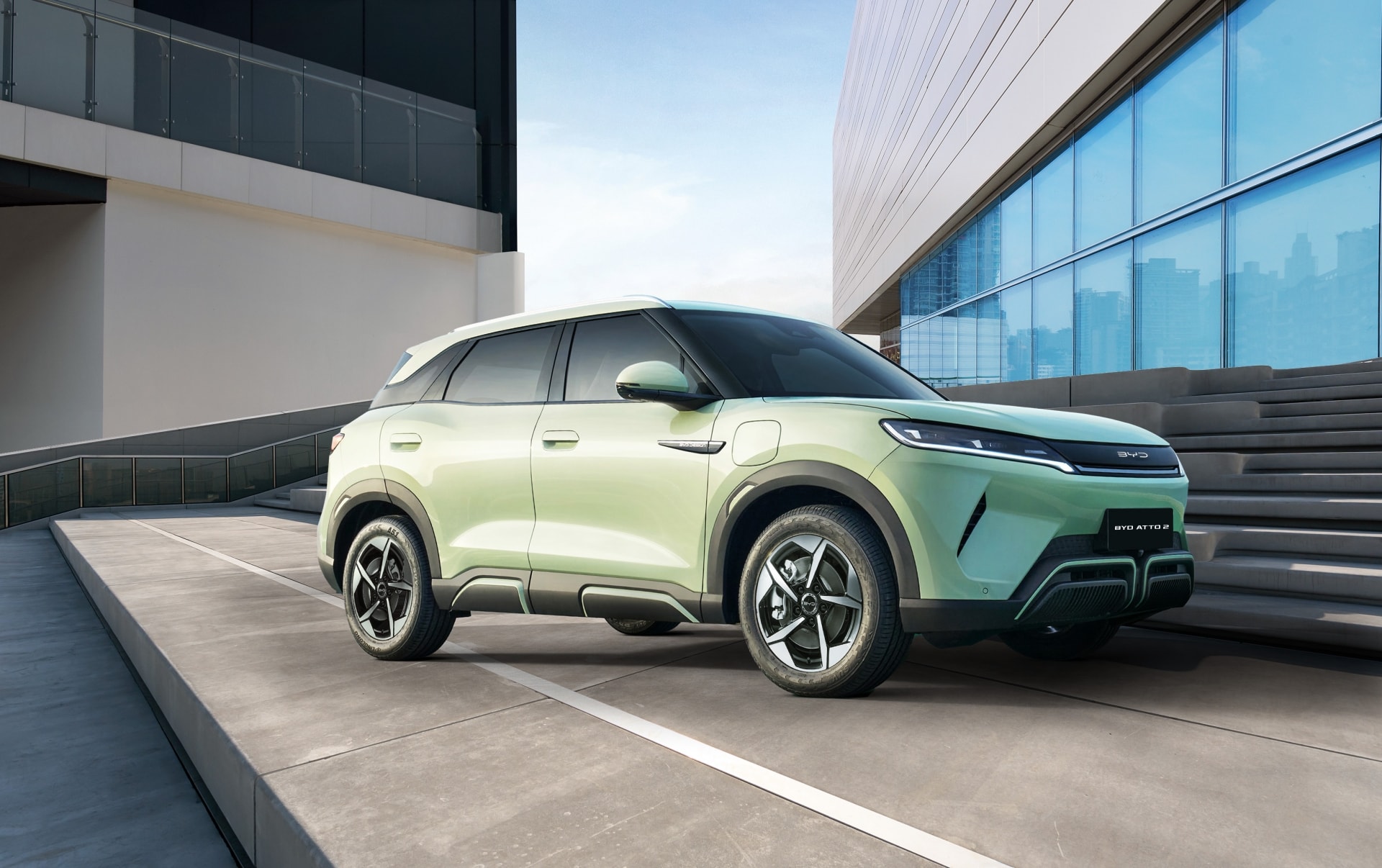 Ngoại thất BYD Atto2 mang phong cách thiết kế tạo hình “mặt hổ” Dragon Face.