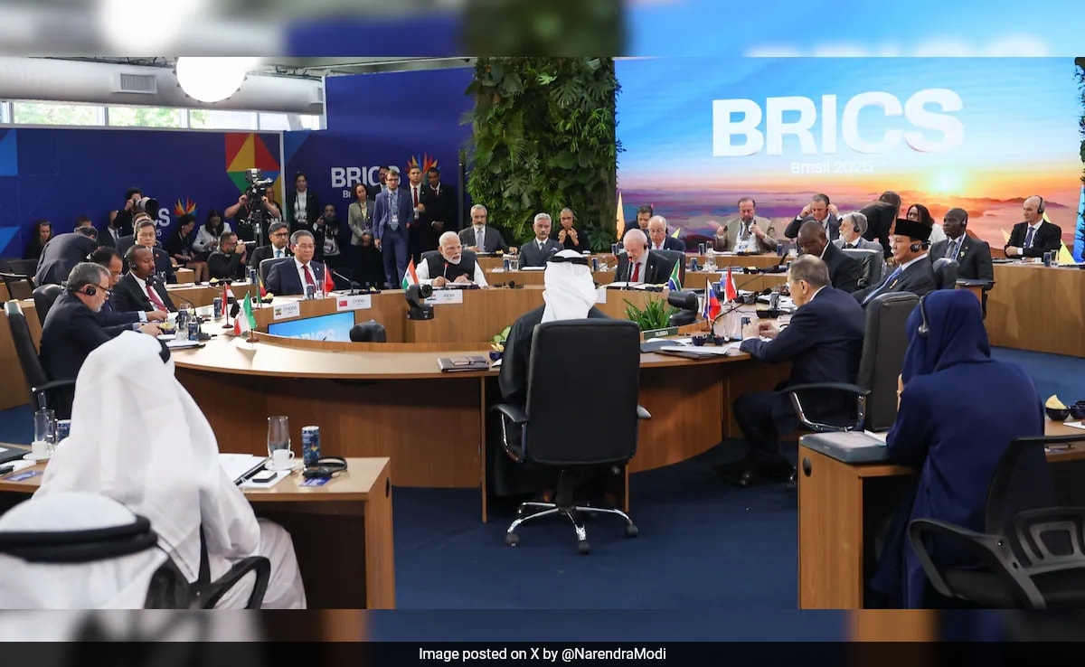 Tại Hội nghị thượng đỉnh BRICS, Thủ tướng đã vuốt