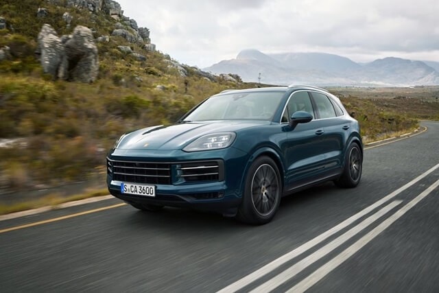 van-hanh-xe-porsche-cayenne-2024