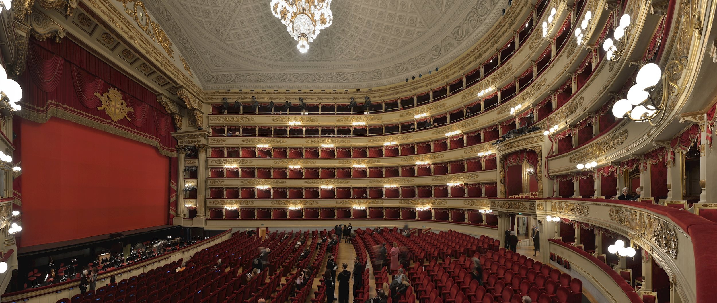 Bên trong Nhà hát La Scala ở Milan. (Ảnh: Wolfgang Moroder)
