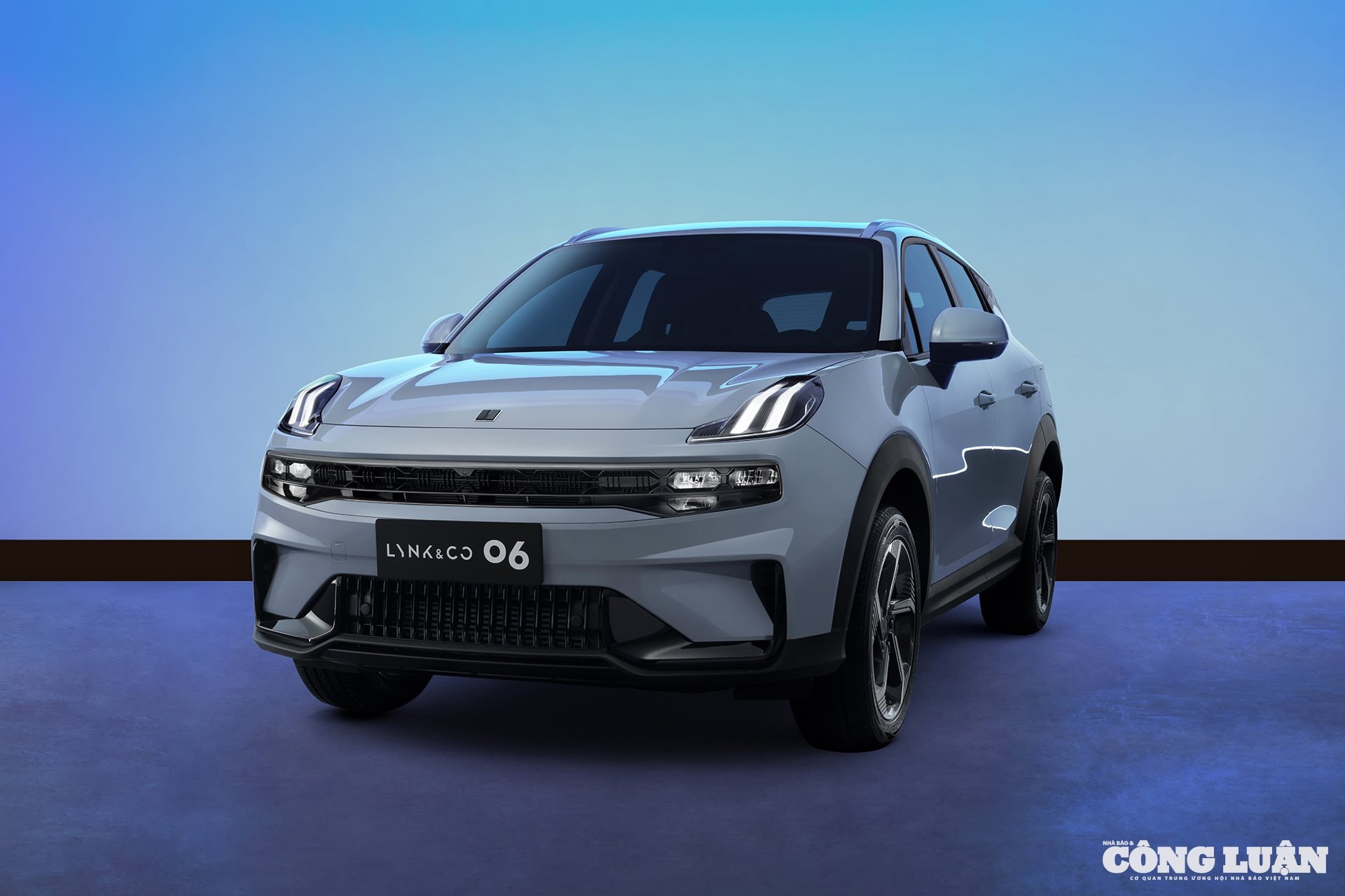 Lynk & Co 06 Core Plus bổ sung thêm lựa chọn giá