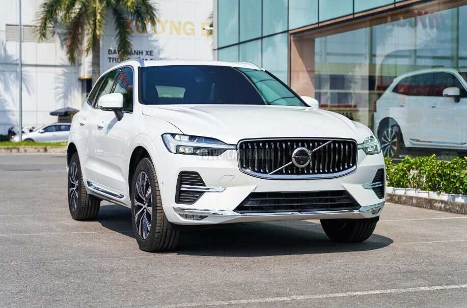 Cập nhật giá Volvo XC60 2025 kèm ưu đãi (7/2025)