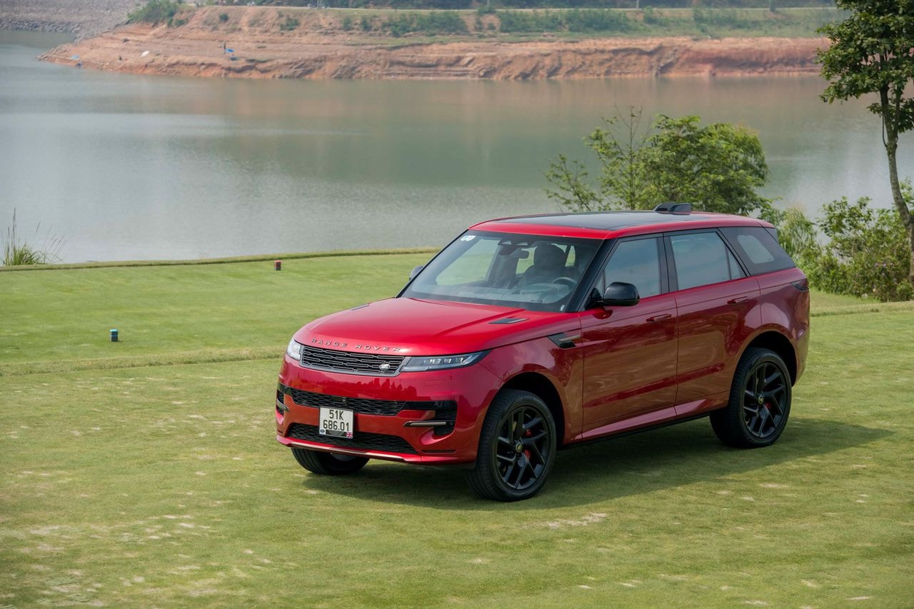 Đánh giá Land Rover Range Rover Sport 2023: Chiếc SUV sang trọng đâm chất thể thao