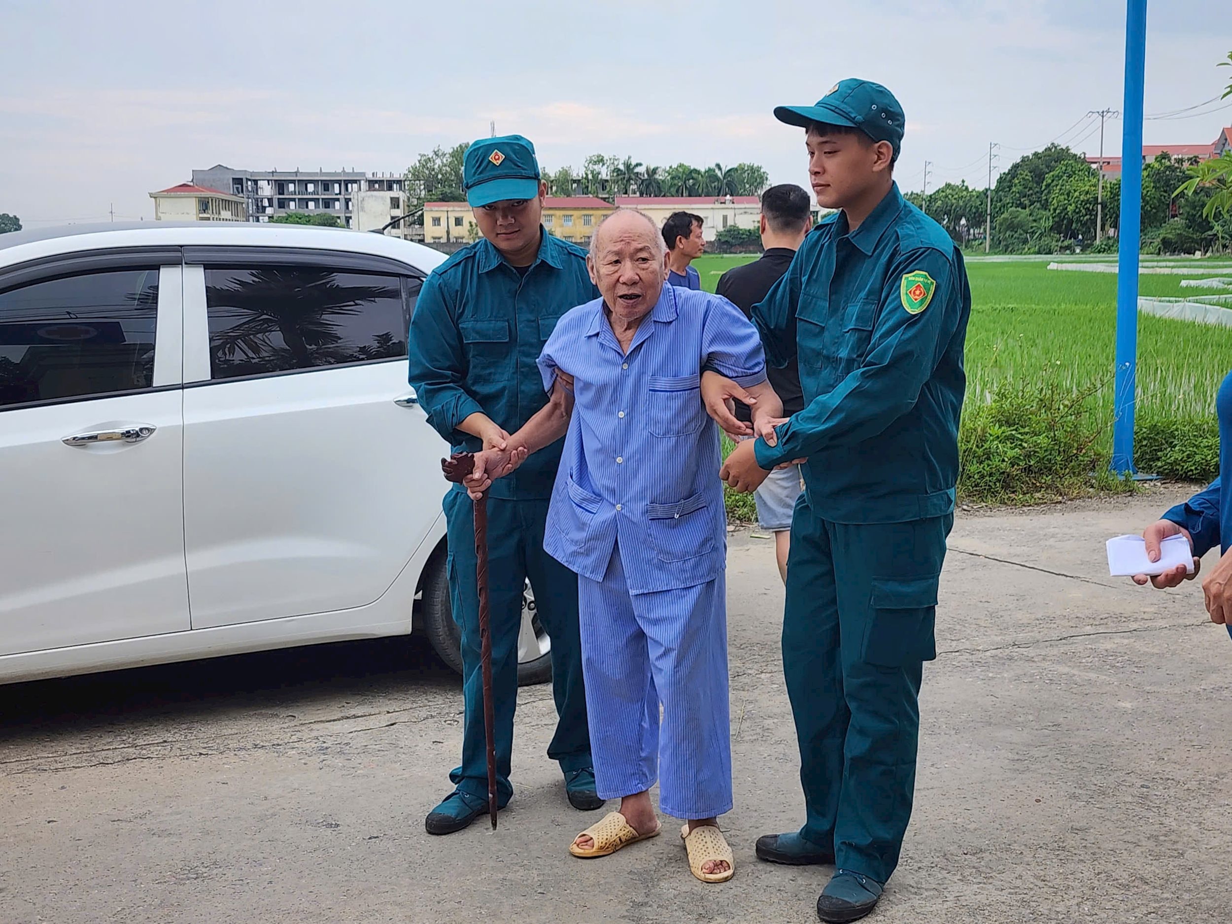 ứng thiên ảnh