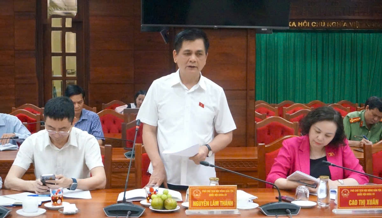Giảm nghèo1