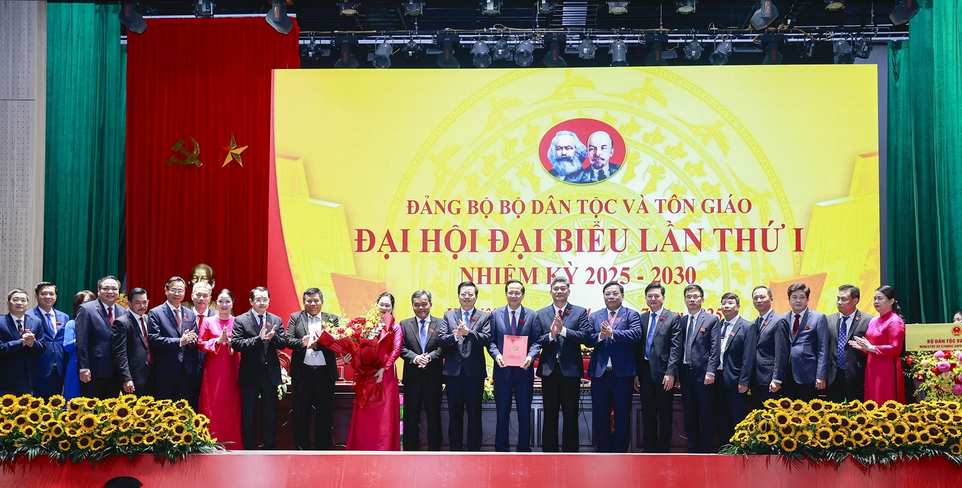 pttg-chuc-mung-bch-1-17524754345531572994744.jpg
