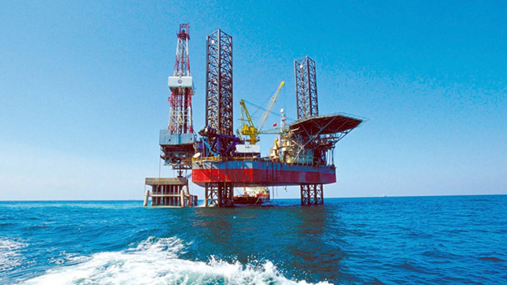 Giá xăng dầu hôm nay 16/7/2025: Giá dầu ổn định sau